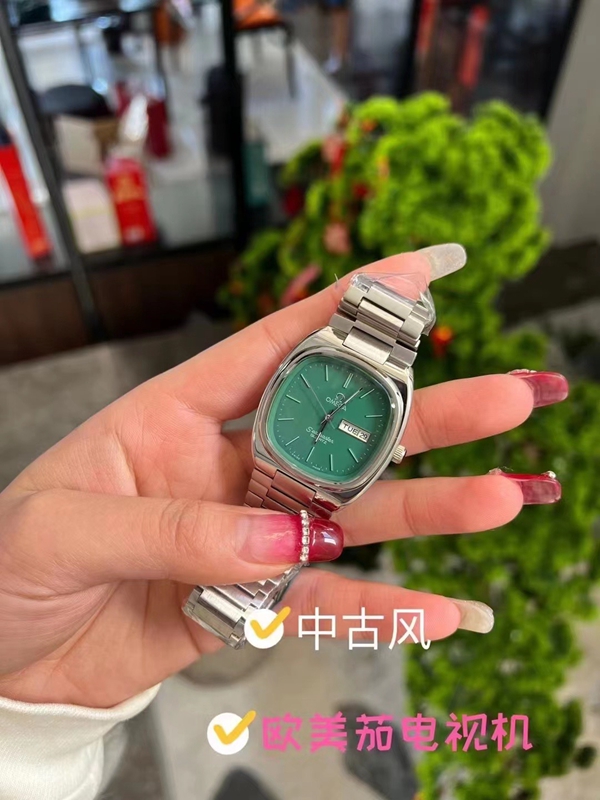 オメガ時計着用イメージ